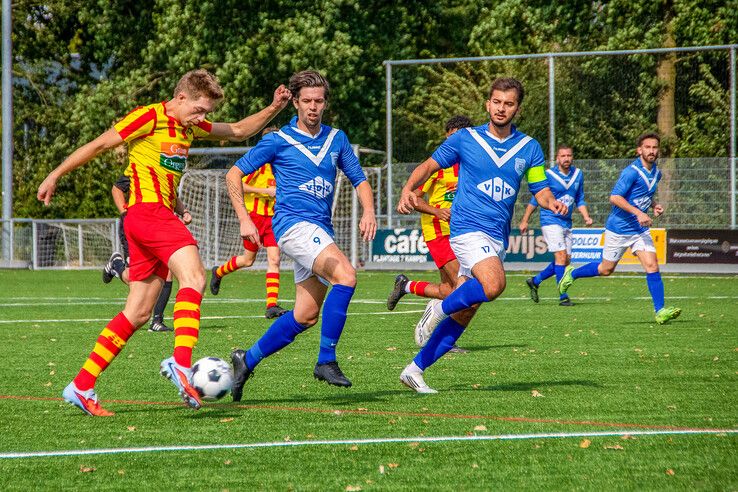 In beeld: Go Ahead Kampen 2 walst met 1-9 over Kampen en gaat door in beker