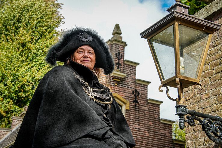 In beeld: Begrafenis van een eeuw geleden komt even tot leven in Zwolle