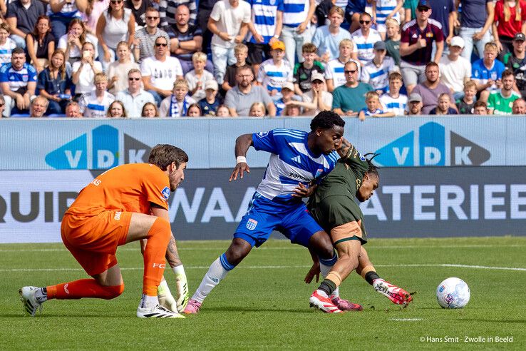 In beeld: PEC Zwolle lijdt eerste seizoensnederlaag tegen FC Utrecht