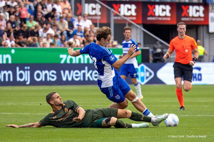 In beeld: PEC Zwolle lijdt eerste seizoensnederlaag tegen FC Utrecht