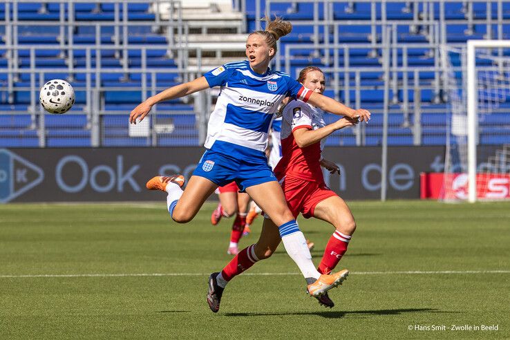 In beeld: PEC Zwolle Vrouwen zakt door het ijs in blessuretijd tegen FC Utrecht