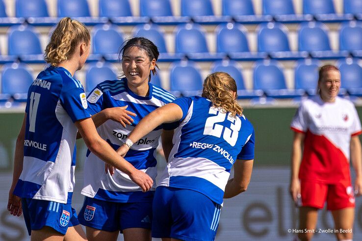 In beeld: PEC Zwolle Vrouwen zakt door het ijs in blessuretijd tegen FC Utrecht