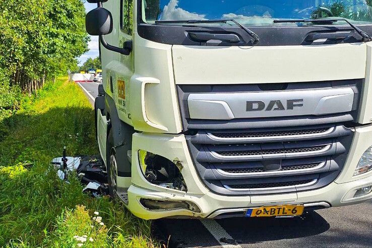Motorrijder (67) uit Zwolle overleden na ongeluk in Neede