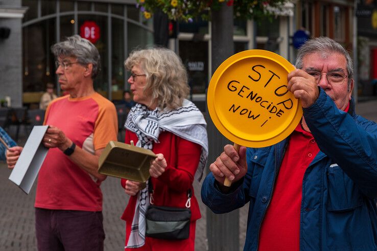 Opnieuw protest op Grote Markt: ‘Het lijkt onderhand wel het Malieveld van Zwolle’