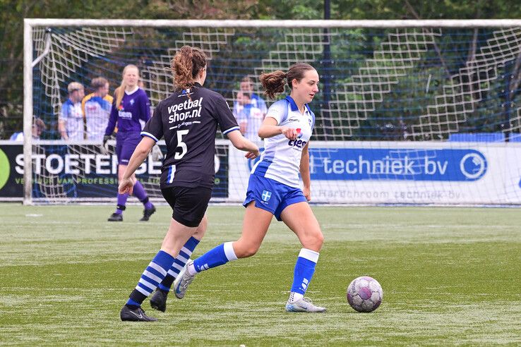 In beeld: ZAC Vrouwen verslaat Helpman met gemak, Van Vilsteren neemt afscheid met doelpunt