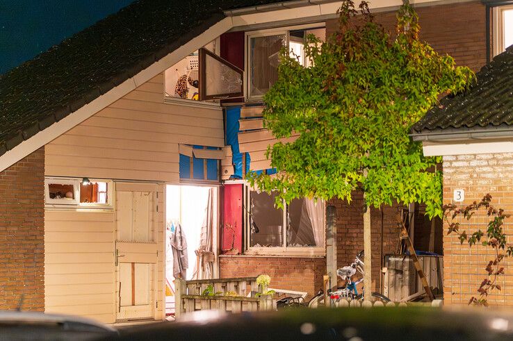 Twee woningen in Zwolle beschadigd door nachtelijke explosie, geen gewonden
