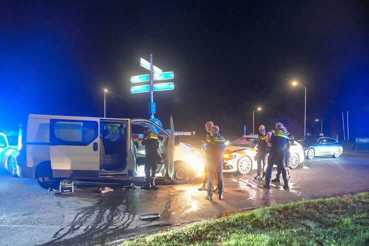 Dolle achtervolging door Zwartsluis eindigt in crash bij Ruinerwold