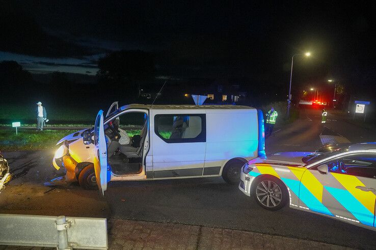 Dolle achtervolging door Zwartsluis eindigt in crash bij Ruinerwold