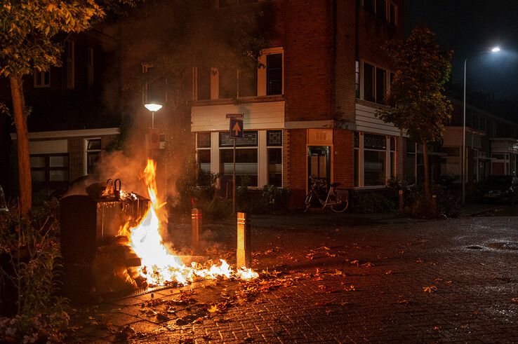 Brand bij afvalcontainer in Zwolle snel geblust