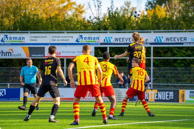In beeld: Go Ahead Kampen glansrijk door naar tweede ronde districtsbeker