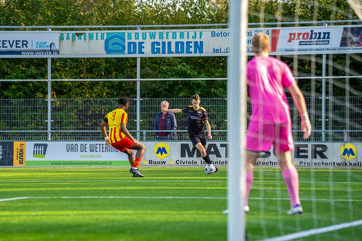 In beeld: Go Ahead Kampen glansrijk door naar tweede ronde districtsbeker