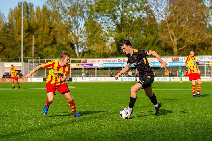 In beeld: Go Ahead Kampen glansrijk door naar tweede ronde districtsbeker