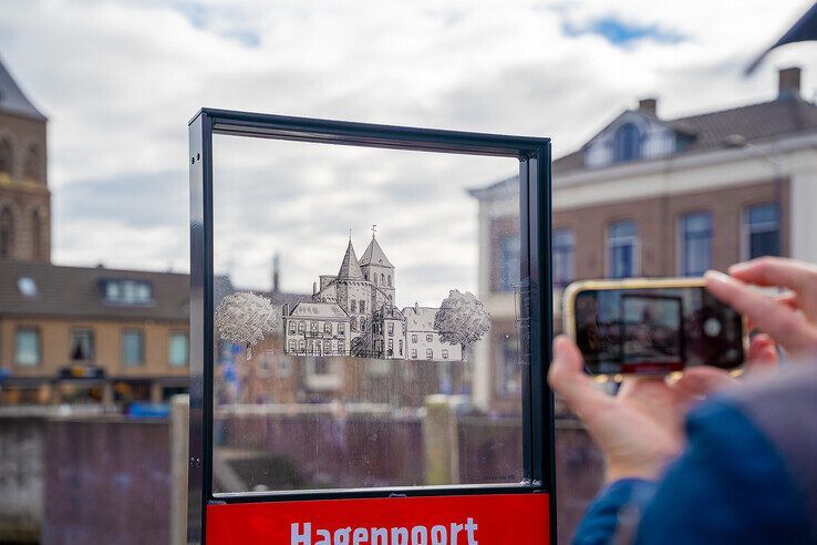 Zes nieuwe panelen vertellen het Hanzeverhaal van Kampen