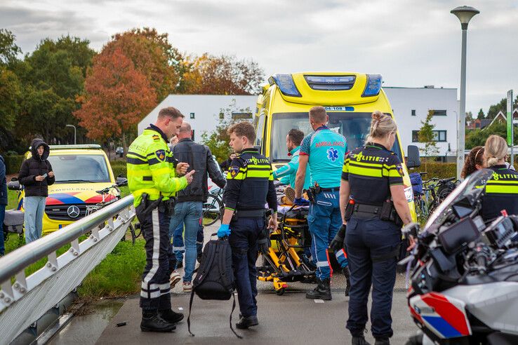 Westenholterbrug in Zwolle tijdelijk dicht na ongeval met fatbike, fietser gewond