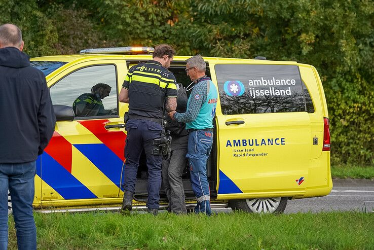 Scooterrijder gewond bij ongeval in Zwolle, automobilist aangehouden