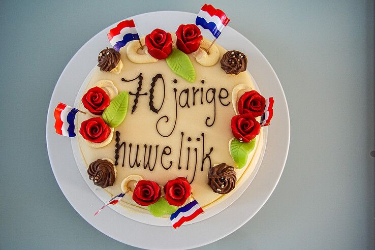Klaas en Hennie Poll vieren platina huwelijk in Zwolle