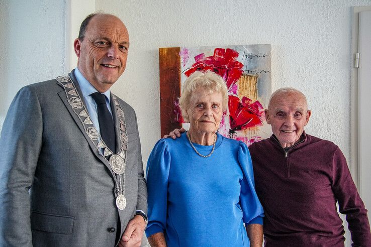 Klaas en Hennie Poll vieren platina huwelijk in Zwolle