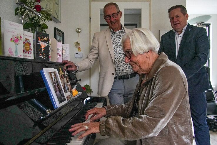 Herman en Netty Verwoerd vieren diamanten huwelijk in Zwolle