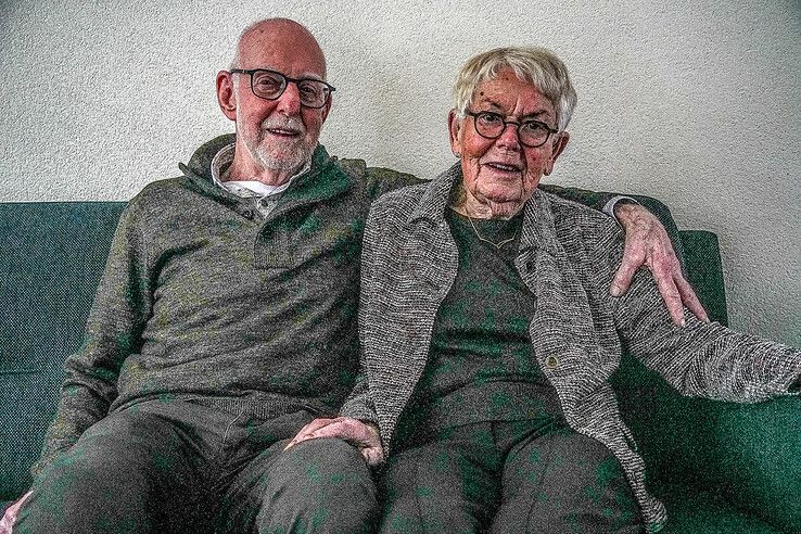 Oud-schipper van Kamper Kogge en zijn vrouw vieren diamanten huwelijk in Zwolle
