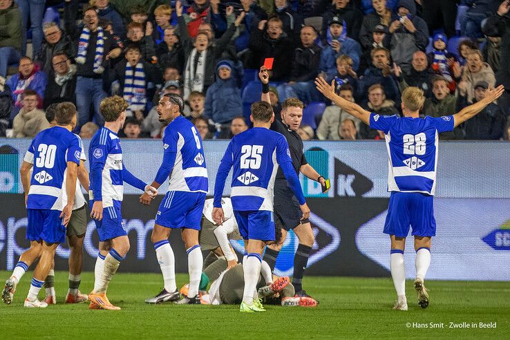 In beeld: Landskampioen PSV te sterk voor PEC Zwolle
