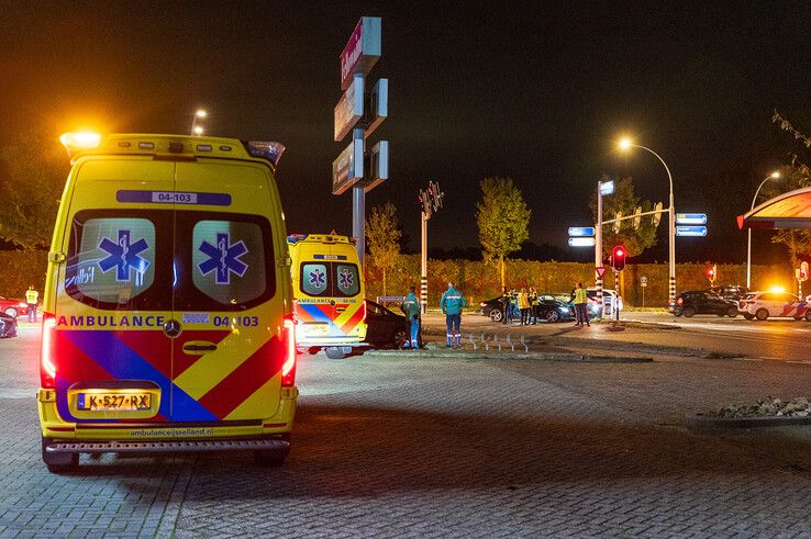 Automobilist gewond bij botsing op Westenholterallee in Zwolle