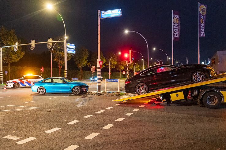 Automobilist gewond bij botsing op Westenholterallee in Zwolle