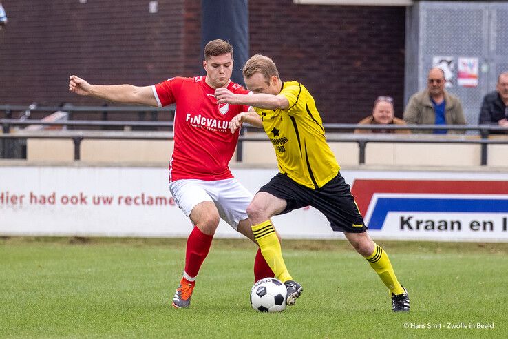 In beeld: Koploper Zalk te sterk voor Wijthmen in IJsseldelta-derby