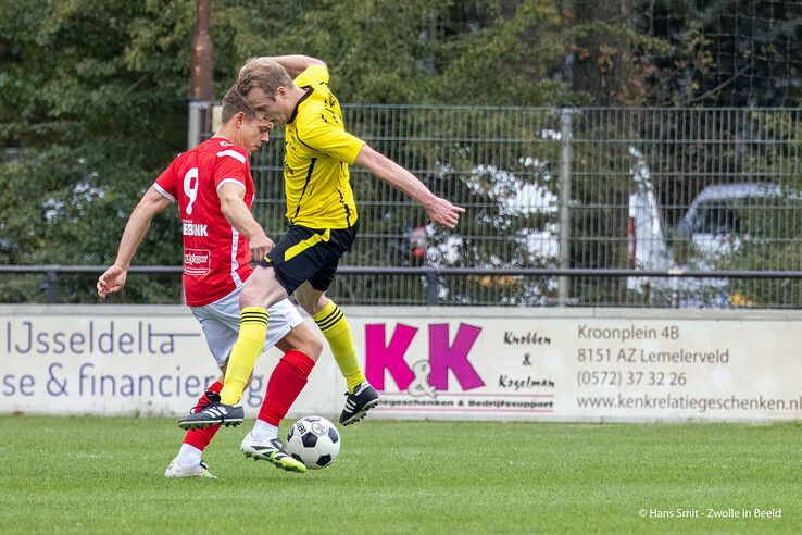 In beeld: Koploper Zalk te sterk voor Wijthmen in IJsseldelta-derby