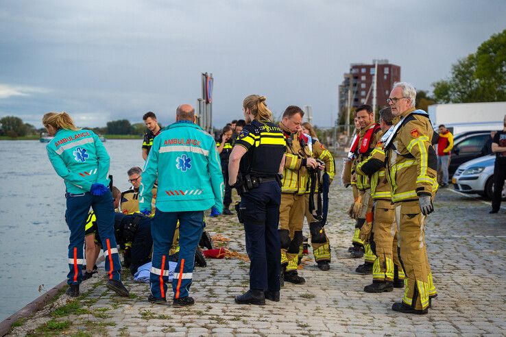 Verwarde man uit IJssel gehaald in Kampen
