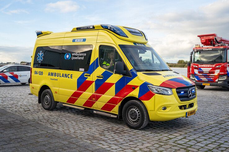 Verwarde man uit IJssel gehaald in Kampen
