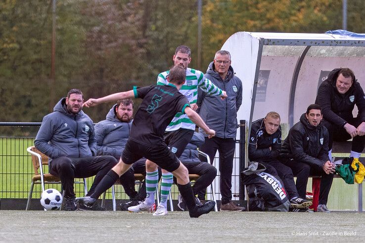 In beeld: Late treffers bezorgen ’s-Heerenbroek overwinning op Zwolsche Boys