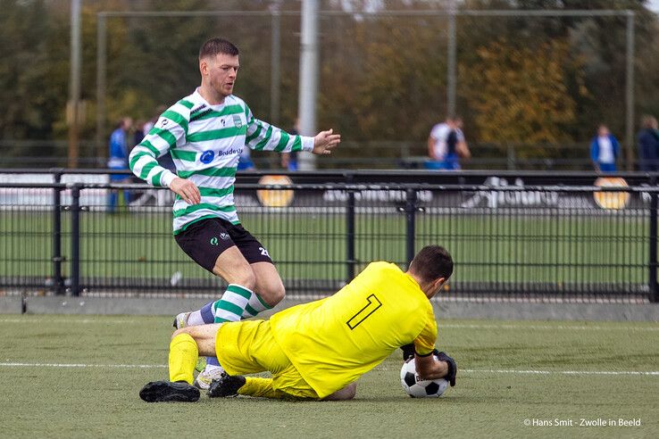 In beeld: Late treffers bezorgen ’s-Heerenbroek overwinning op Zwolsche Boys