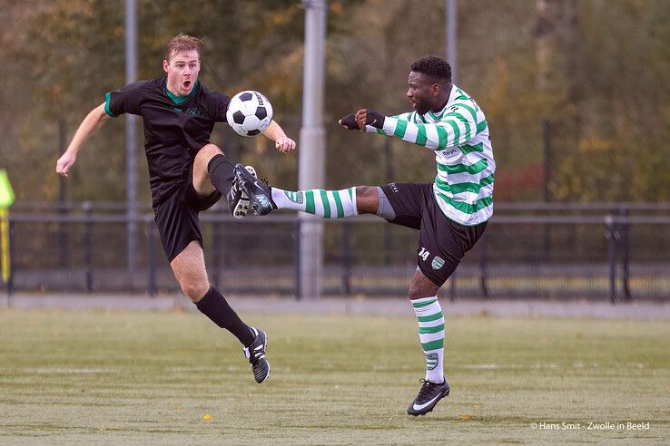 In beeld: Late treffers bezorgen ’s-Heerenbroek overwinning op Zwolsche Boys