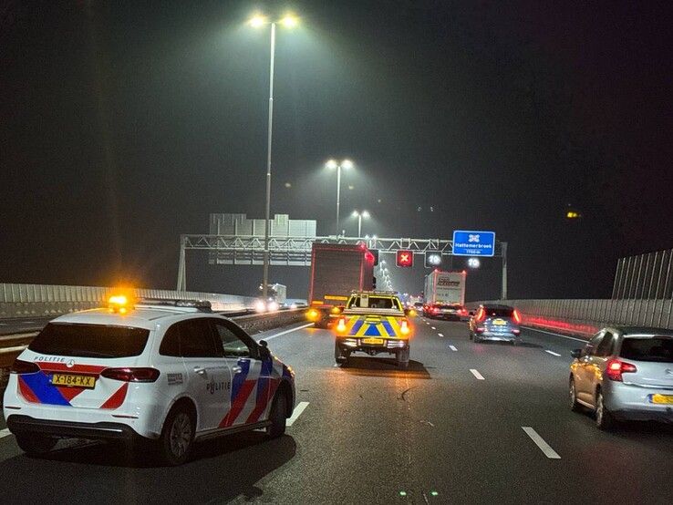 Auto zwaar beschadigd na botsing op A28 bij Zwolle