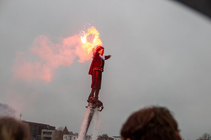 Sinterklaas feestelijk ontvangen in Kampen