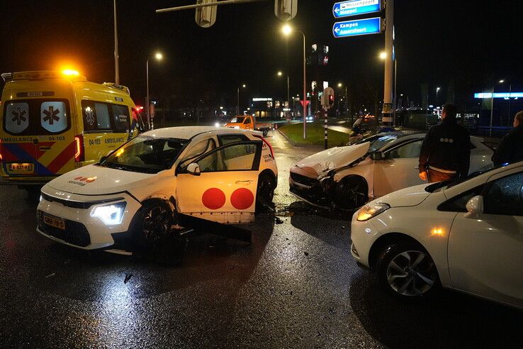 Aanrijding met letsel op kruising Ceintuurbaan in Zwolle
