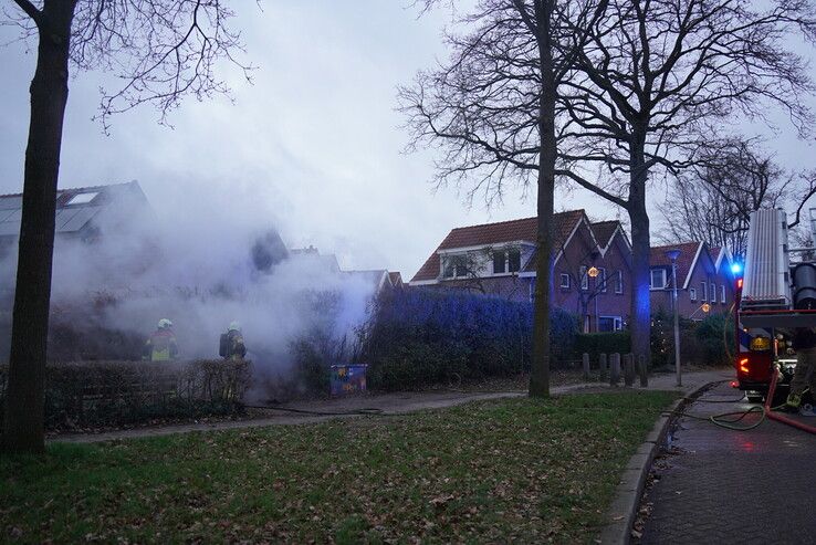 Brand overkapping aan de Zwarteweg
