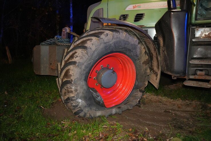 Aanrijding tussen auto en trekker op de Koelmansstraat