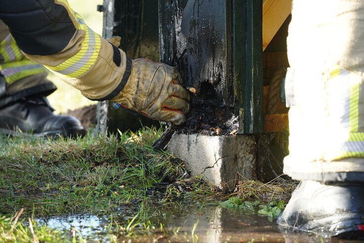 Monumentaal pandje aan Katerveerdijk beschadigd door vuurwerk
