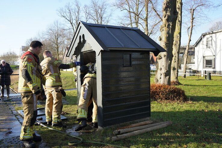 Monumentaal pandje aan Katerveerdijk beschadigd door vuurwerk