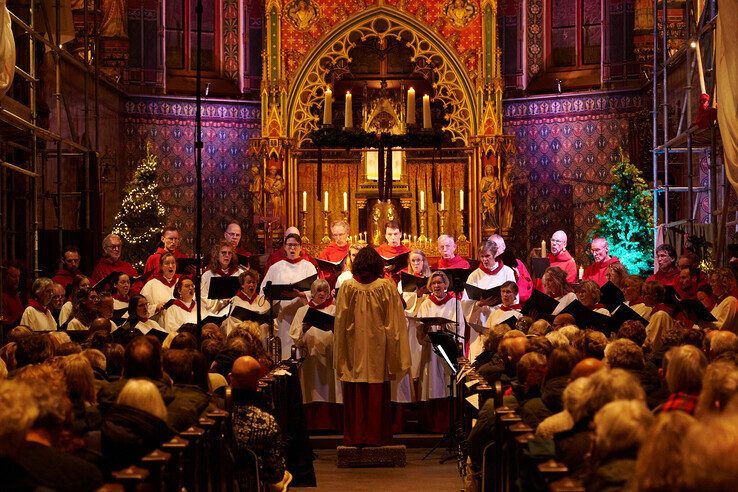 Koor Anthem voert ‘Lessons and Carols’ uit in Peperbus Zwolle