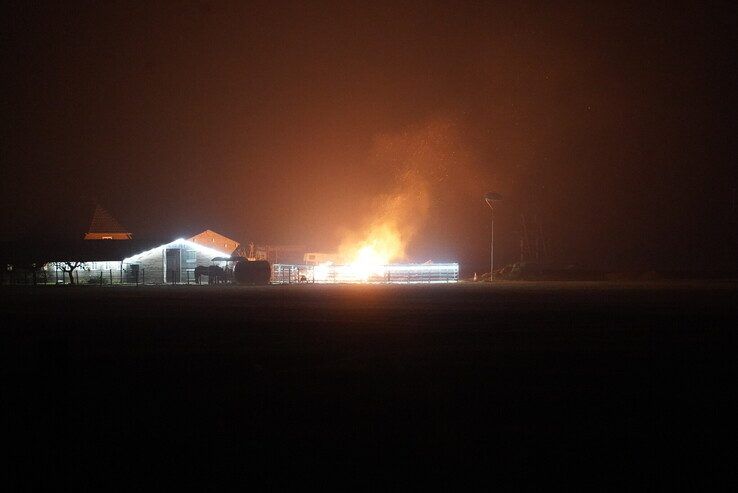 Brandgerucht langs N377 bij Zwolle blijkt uit de hand gelopen kampvuur