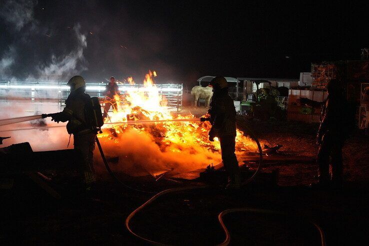 Brandgerucht langs N377 bij Zwolle blijkt uit de hand gelopen kampvuur