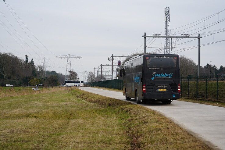 Treinverkeer van en naar Zwolle stil na rookmelding