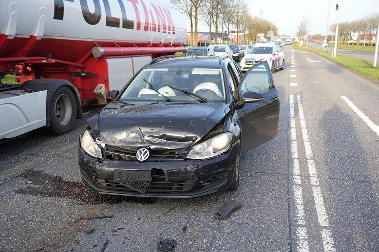 Vertraging op Oldeneelallee in Zwolle na kop-staartbotsing