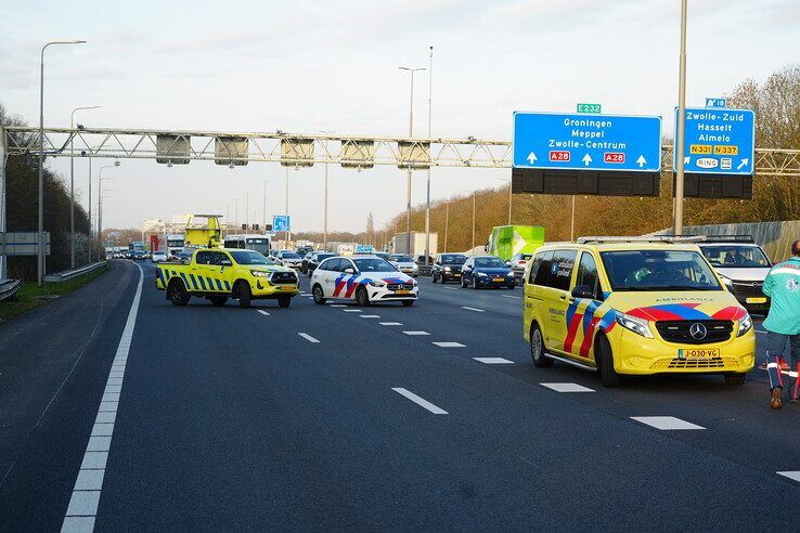 Flinke vertraging na kettingbotsing op A28 bij Zwolle