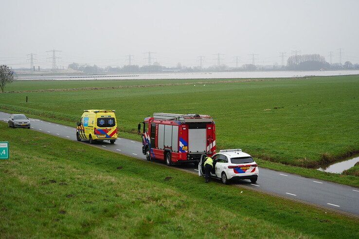 Frontale botsing op viaduct N331, niemand gewond