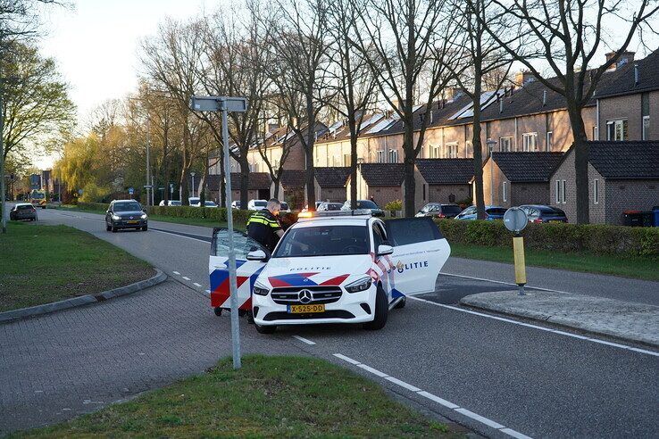 Fietser geschept op Nieuwe Deventerweg ter hoogte van de Radenlaan