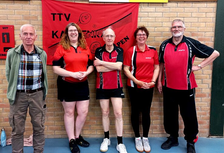 Drie teams Tafeltennisvereniging Kampenion behalen kampioenschap: een seizoen vol triomfen