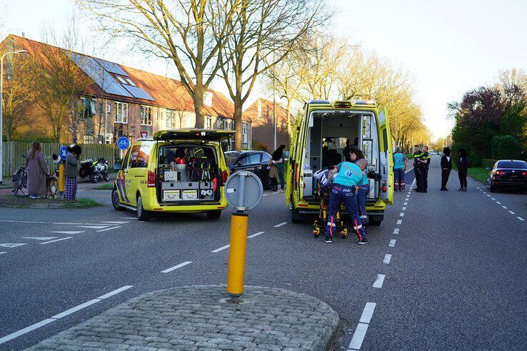 Fietser geschept op Nieuwe Deventerweg ter hoogte van de Radenlaan